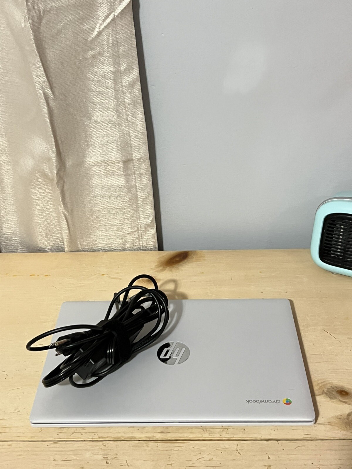 HP Chromebook 14 Inch Laptop Very Good Condition!