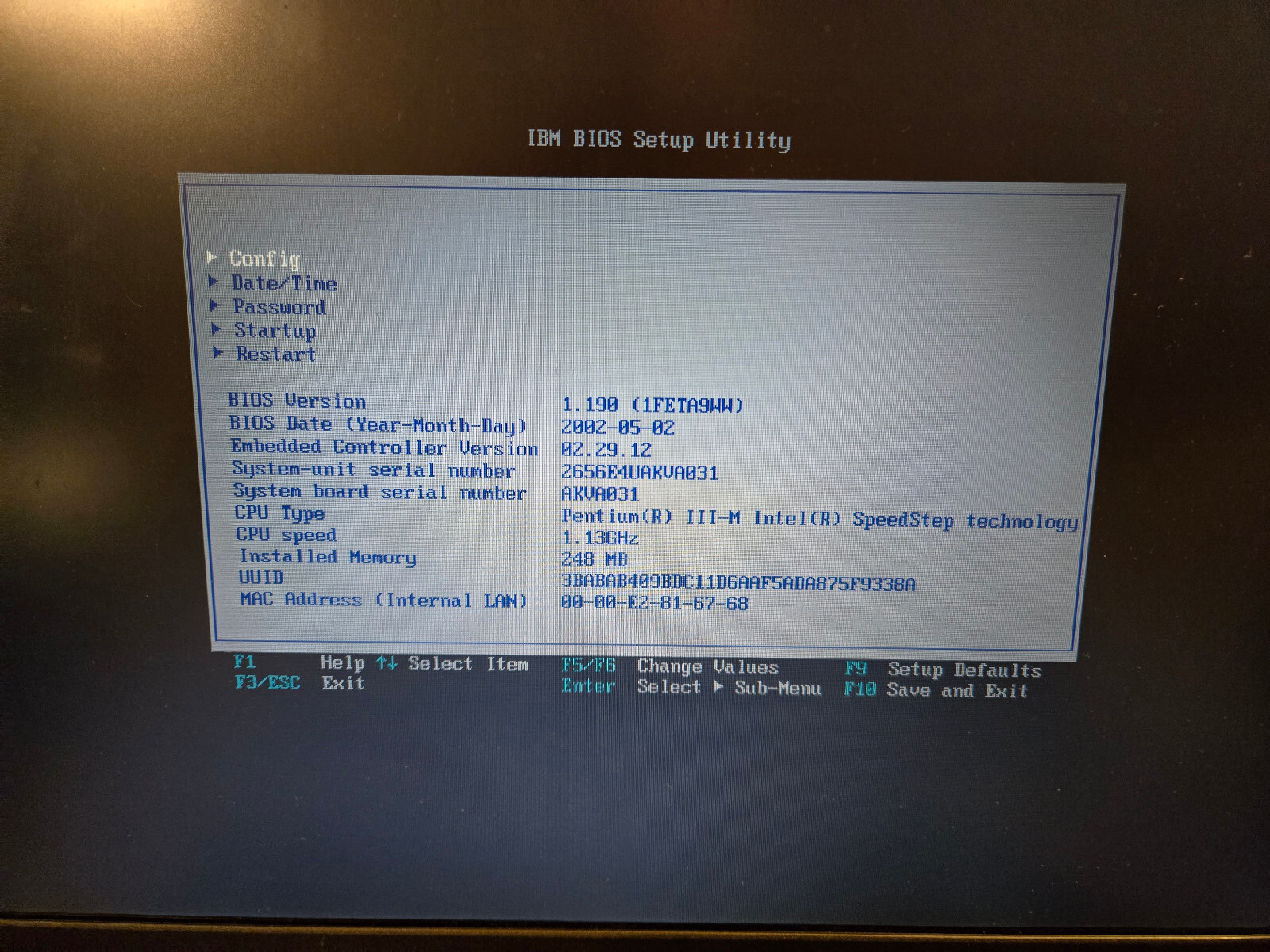 Lenovo ThinkPad R31 13.3″ Laptop Pentium III @1.13GHz 256MB RAM 20GB HDD No OS