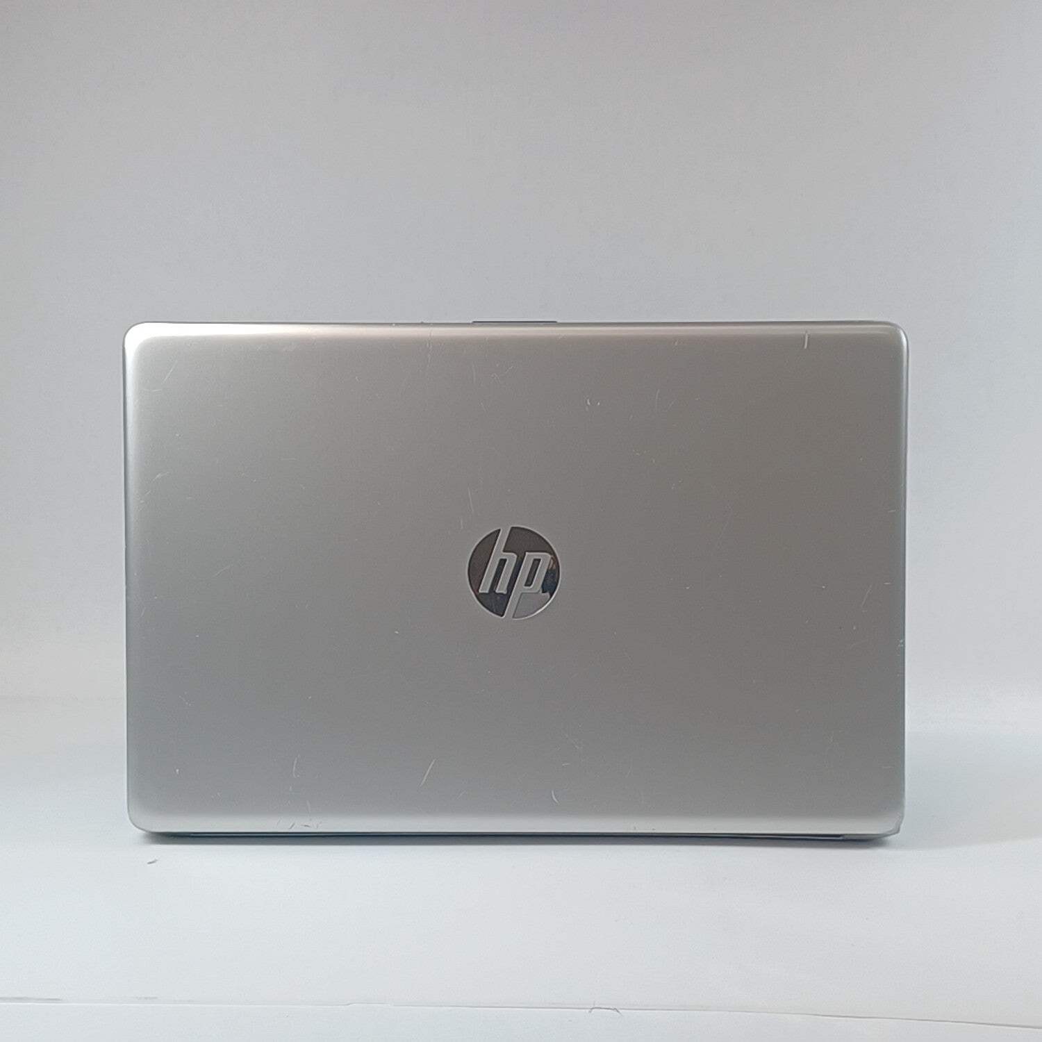 Broken HP Pavilion 15.6″ i5-8250U 2.8GHz 12GB RAM 128GB SSD Read