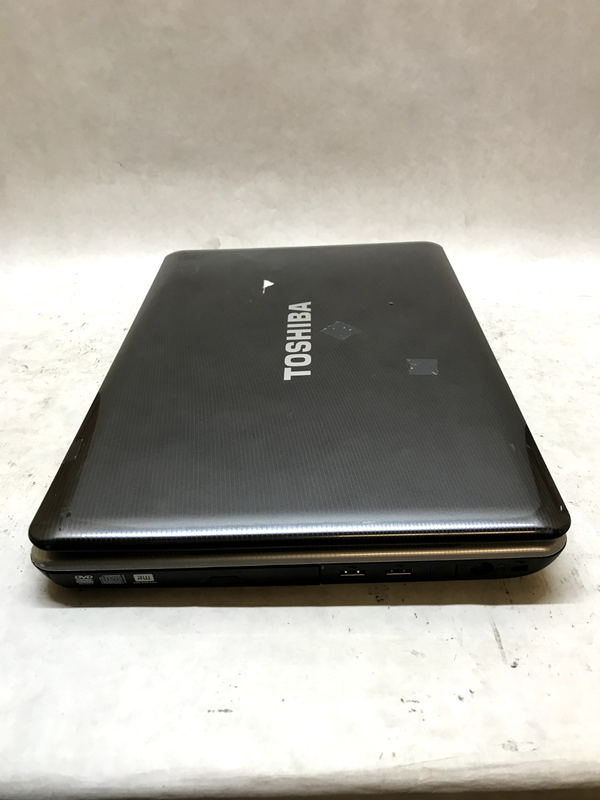 Toshiba Satellite L505D-S5983 15″ Laptop Athlon II M300 2.0GHz 3GB RAM NO HDD DW