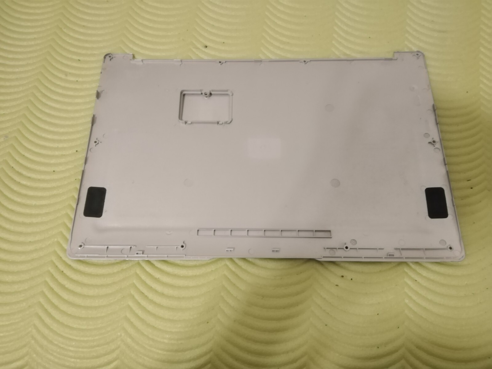 trekstore surfbook a13b cover tappo di sotto