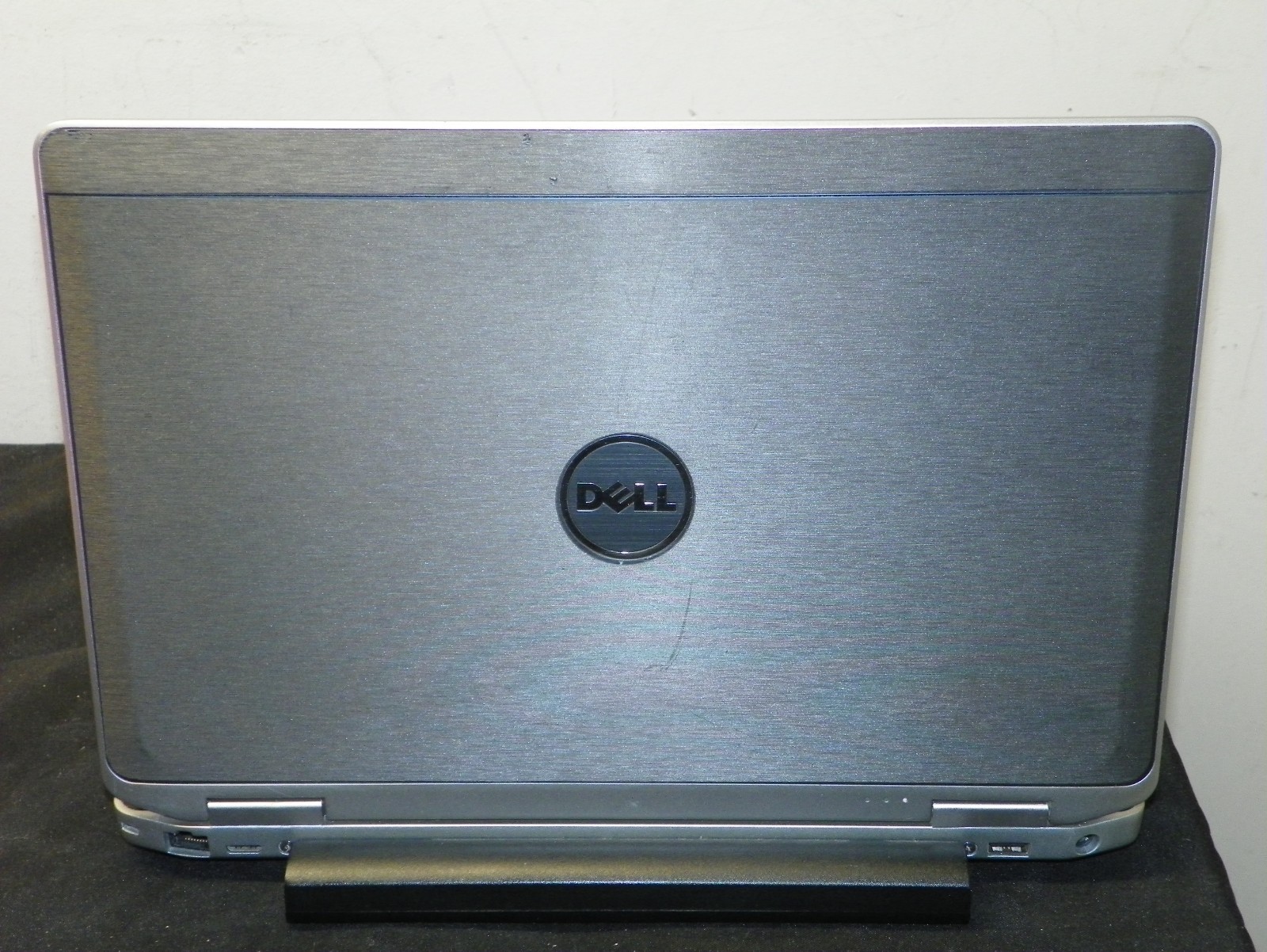 Dell Latitude E6330 13.3 Inch Windows 7 Pro Laptop – i5/WiFi/VGA/HDMI/LAN