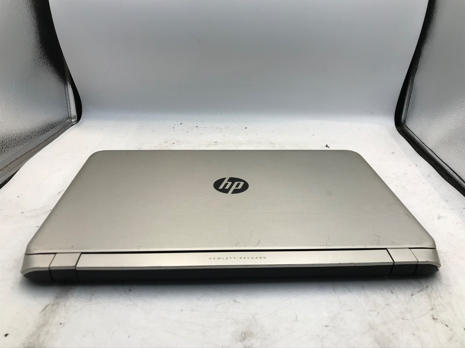 HP Pavilion P066us Intel Core i3-4030U 15″ Laptop-BOOTS/BAD DISPLAY -MZ