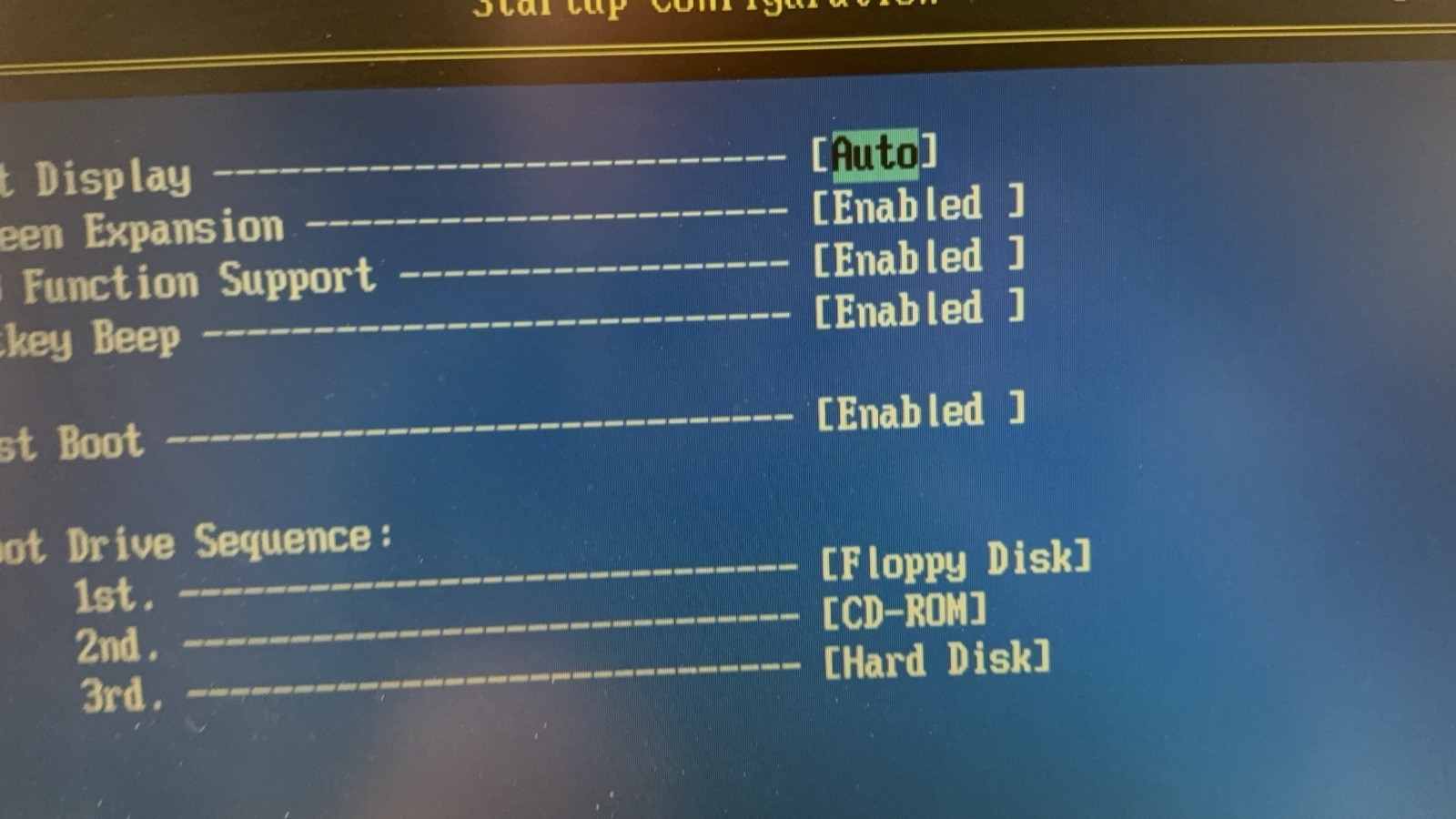 IBM ThinkPad i Series 2621-460 Laptop – Floppy, Serial, CD, BOOTS, BAD HDD