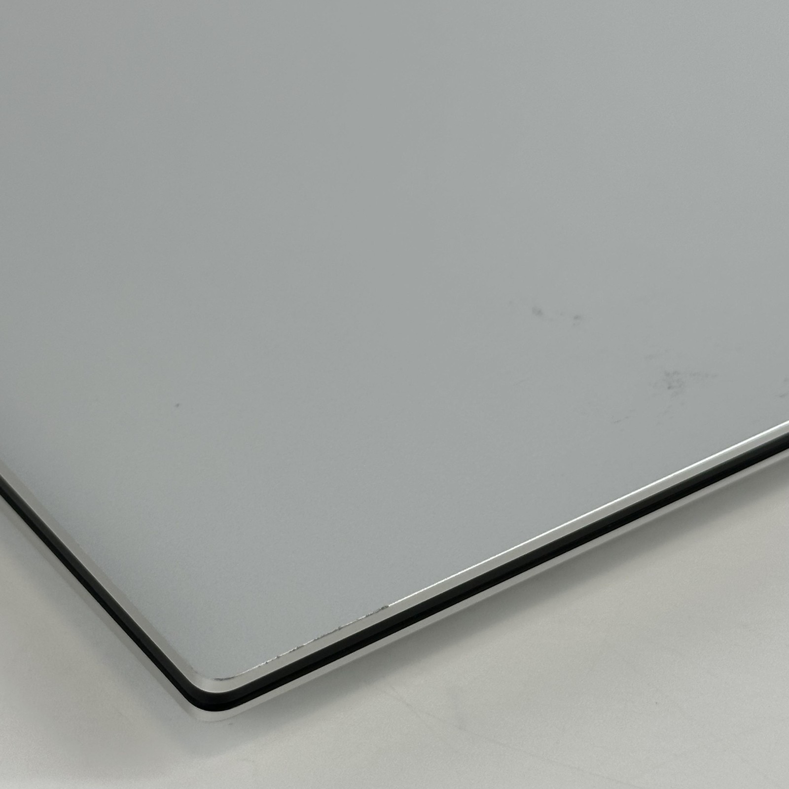 Dell XPS 17 9730 FHD+ TOUCH 2.6 GHz i9-13900H 64GB 4TB SSD RTX 4080 LCD BLEED