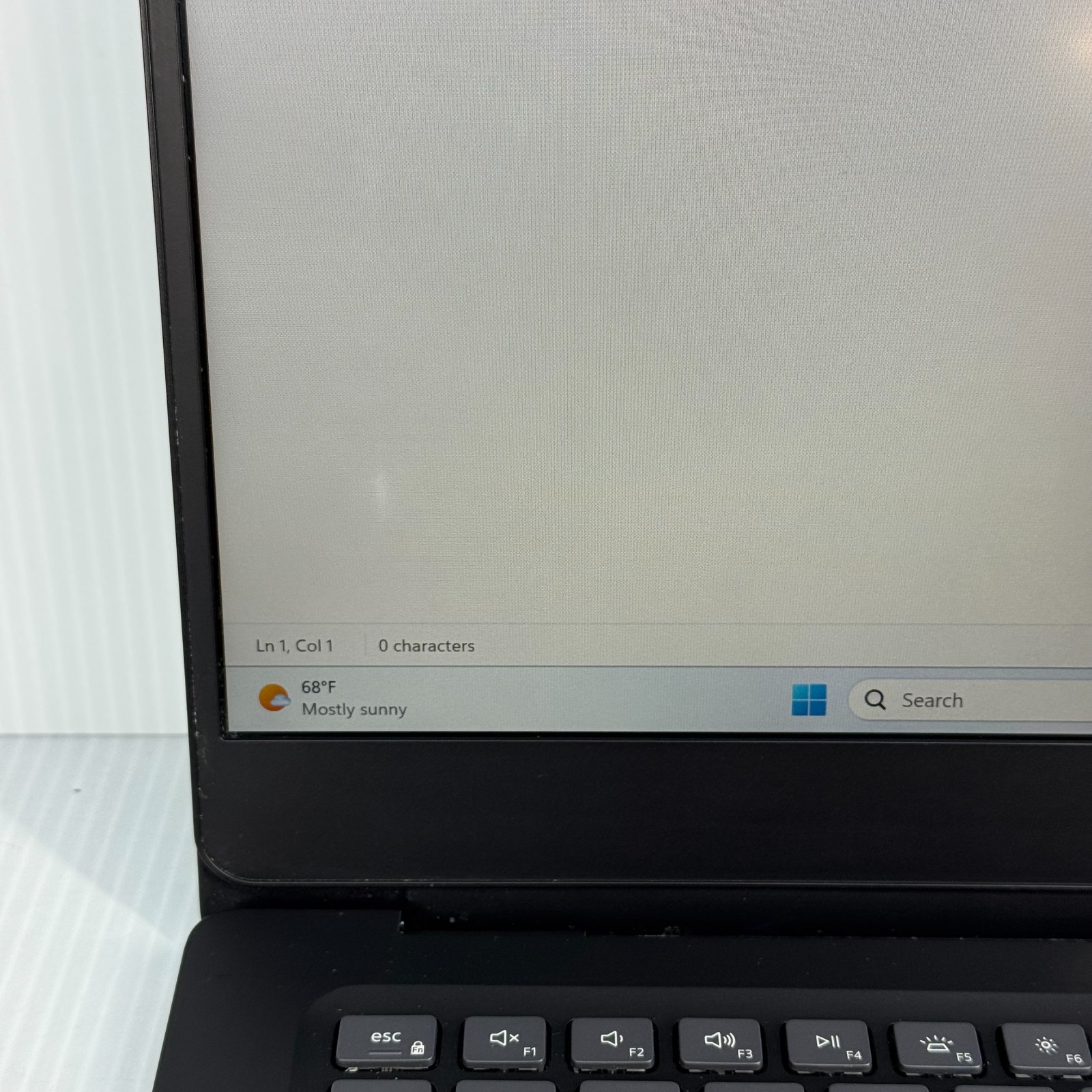 Dell Vostro 5490 i7-10510U 14″ Windows 11 Pro Laptop 128GB SSD 16GB *ROUGH SHAPE