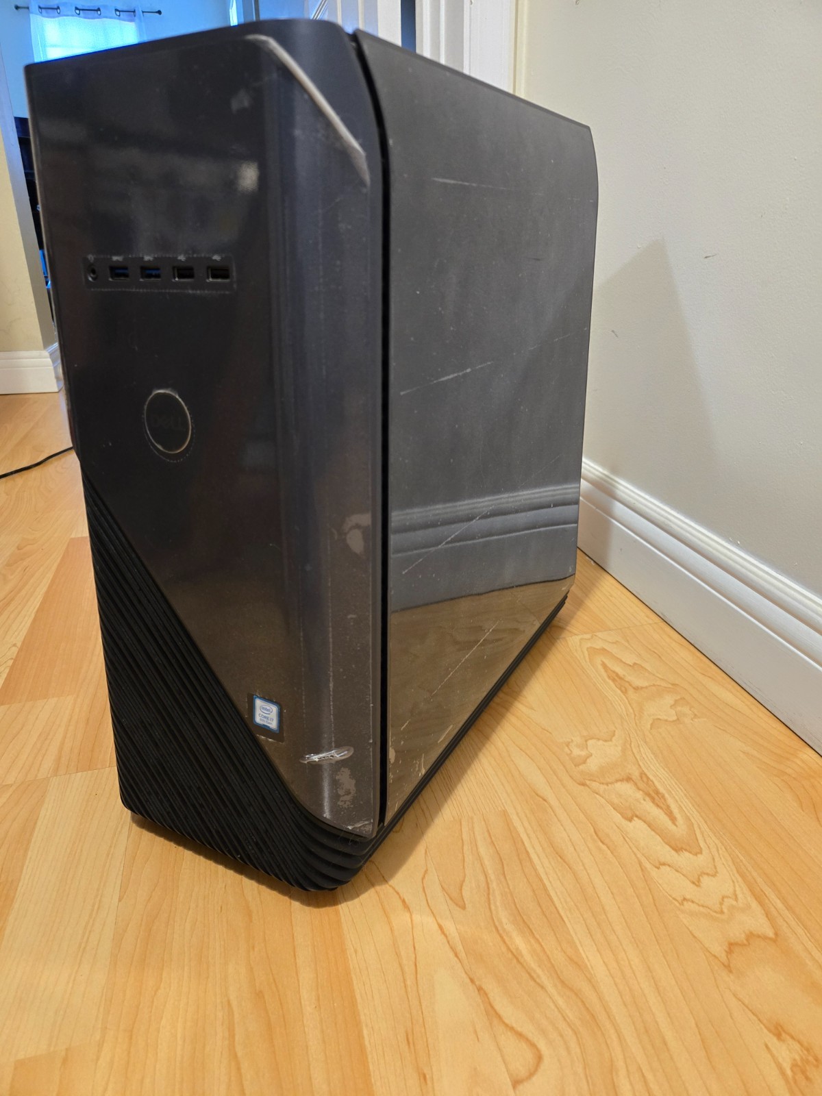 Dell Inspiron 5680 I7-8700 1TB HD 128GB SSD 8GB RAM GeForce GTX 1060 3GB