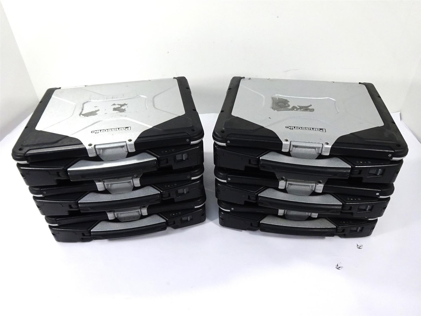 Lot 6 – MK5 Panasonic CF-31 Core i5-5300U 2.3GHz 8GB RAM – No Hard Drive