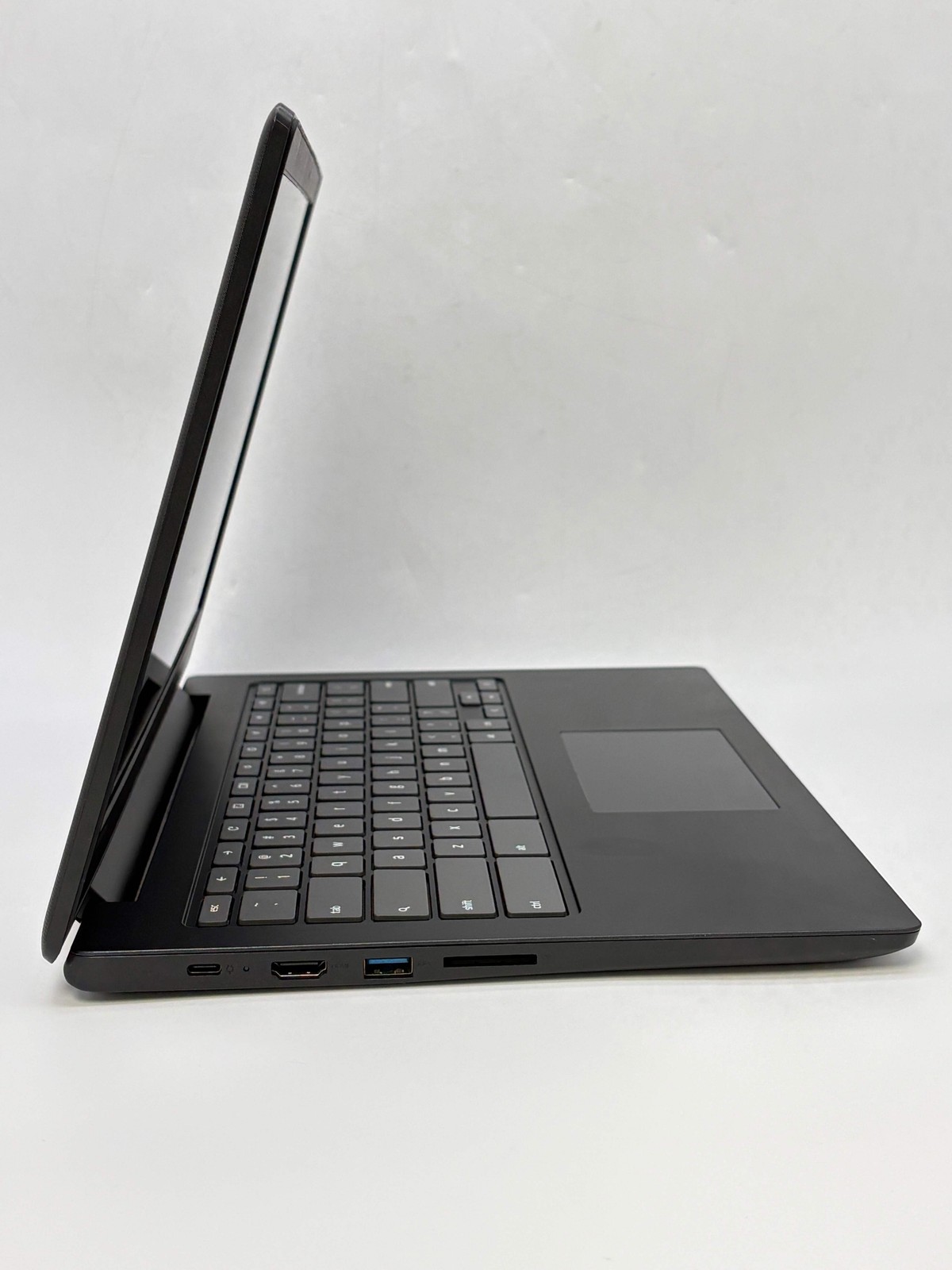 Lenovo Chromebook S330 14-inch MediaTek 4GB RAM 32GB eMMC