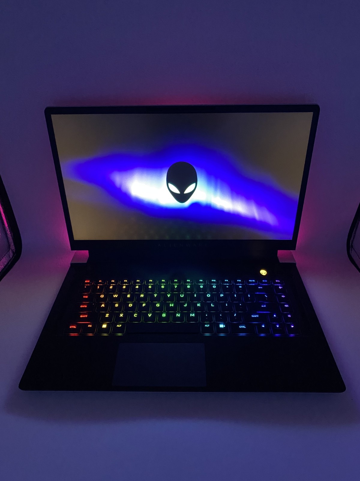 Dell Alienware X15 R1 15″ RTX 3070 i7-11800H 16GB 512GB SSD W11H Restored Laptop