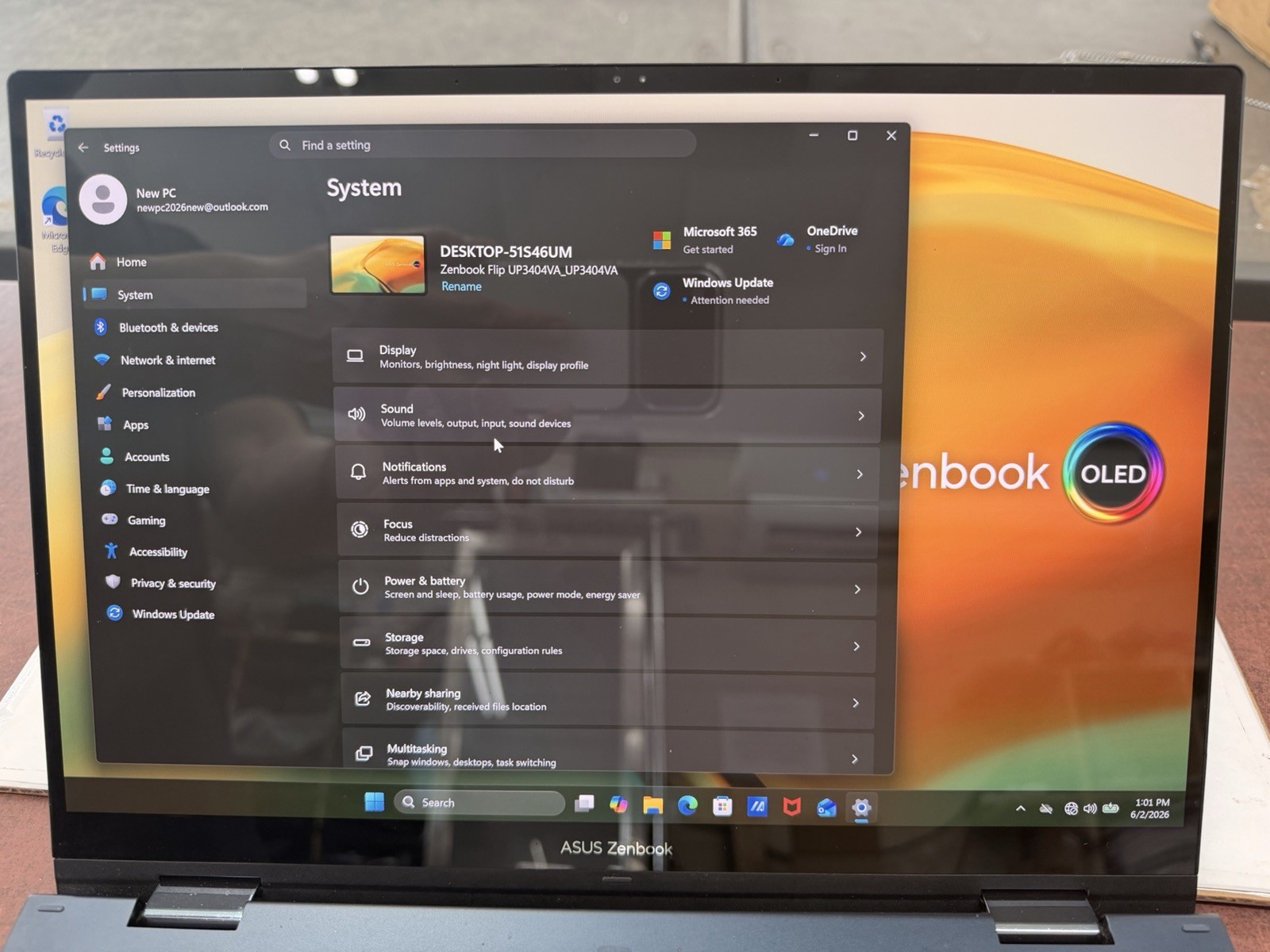 ASUS Zenbook 14 Flip UP3404V 14″ Touchscreen i7 Laptop w/ Pen, Case, Charger