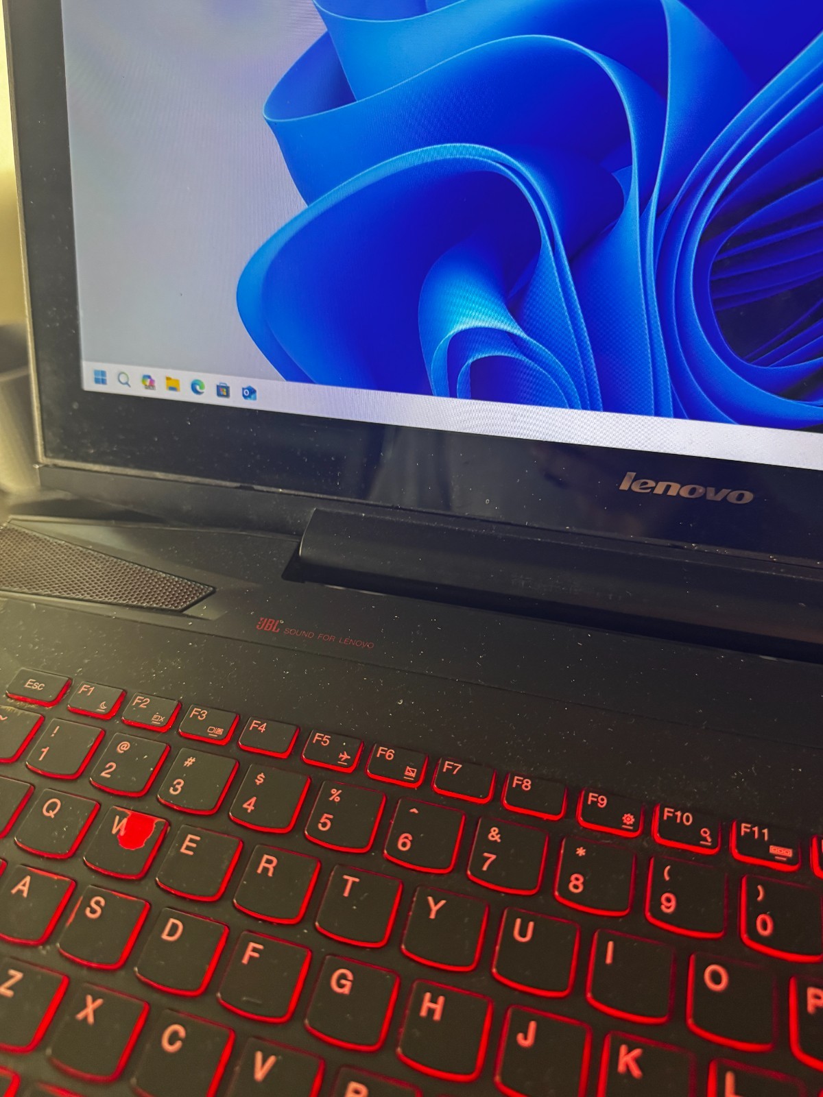 Lenovo Y70-70 Touch – Intel i7-4720HQ, 16GB RAM, 1TB HDD, GTX 860M, Win11 #6052