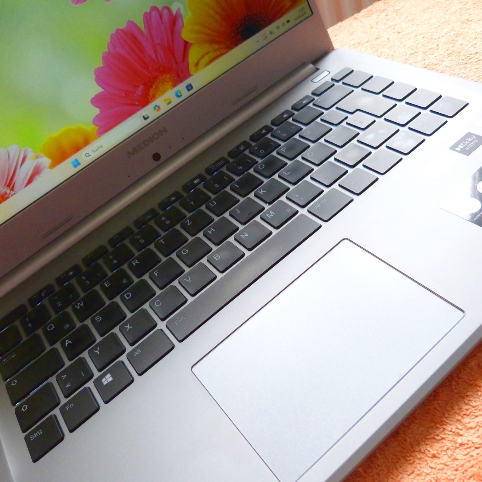 Medion S15447 ULTRABOOK 15″ FHD l 1512GB SSD HDD Windows 11 l 10Gen Core i5