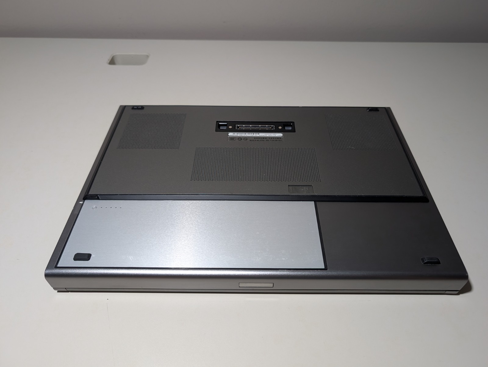 Dell Precision M6500 | i7 Extreme 32GB RAM 1TB SSD | FHD+ Win XP + 7 + 11