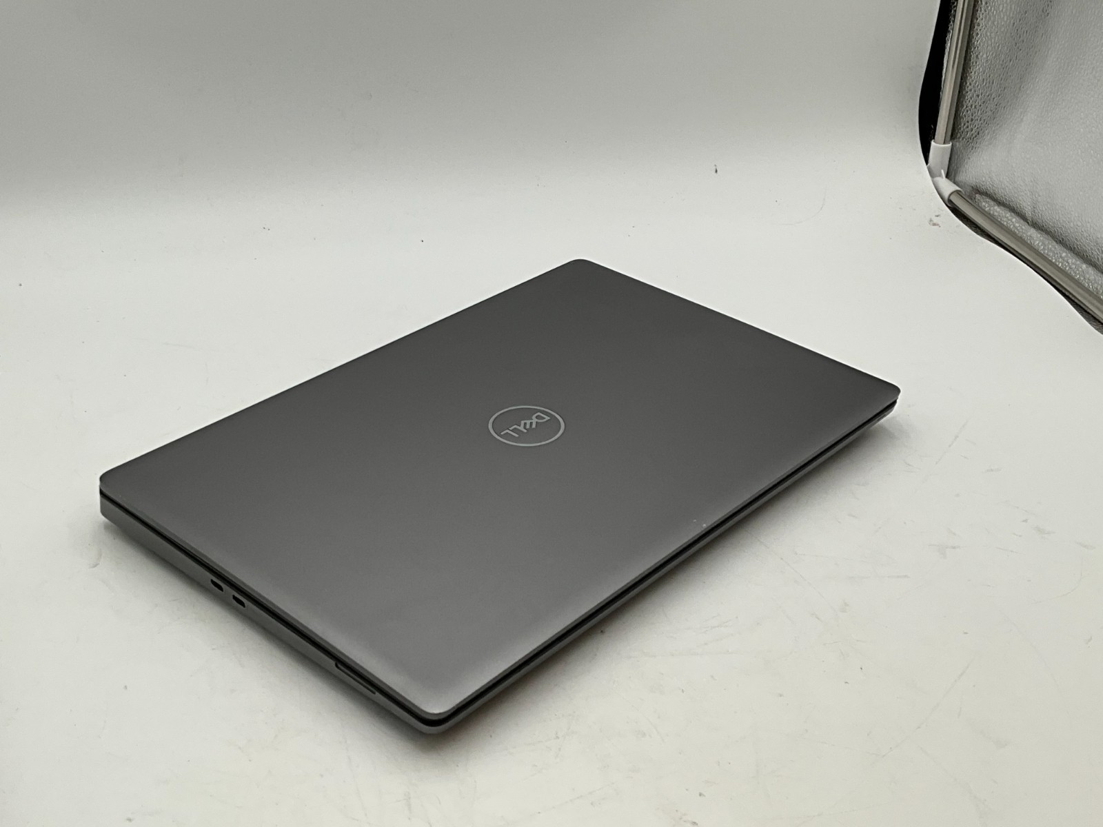 DELL Precision 7560 i7-11850H 2.50g 32GB 1TB T1200 15.6″ WIN11 Laptop BMJ67M3