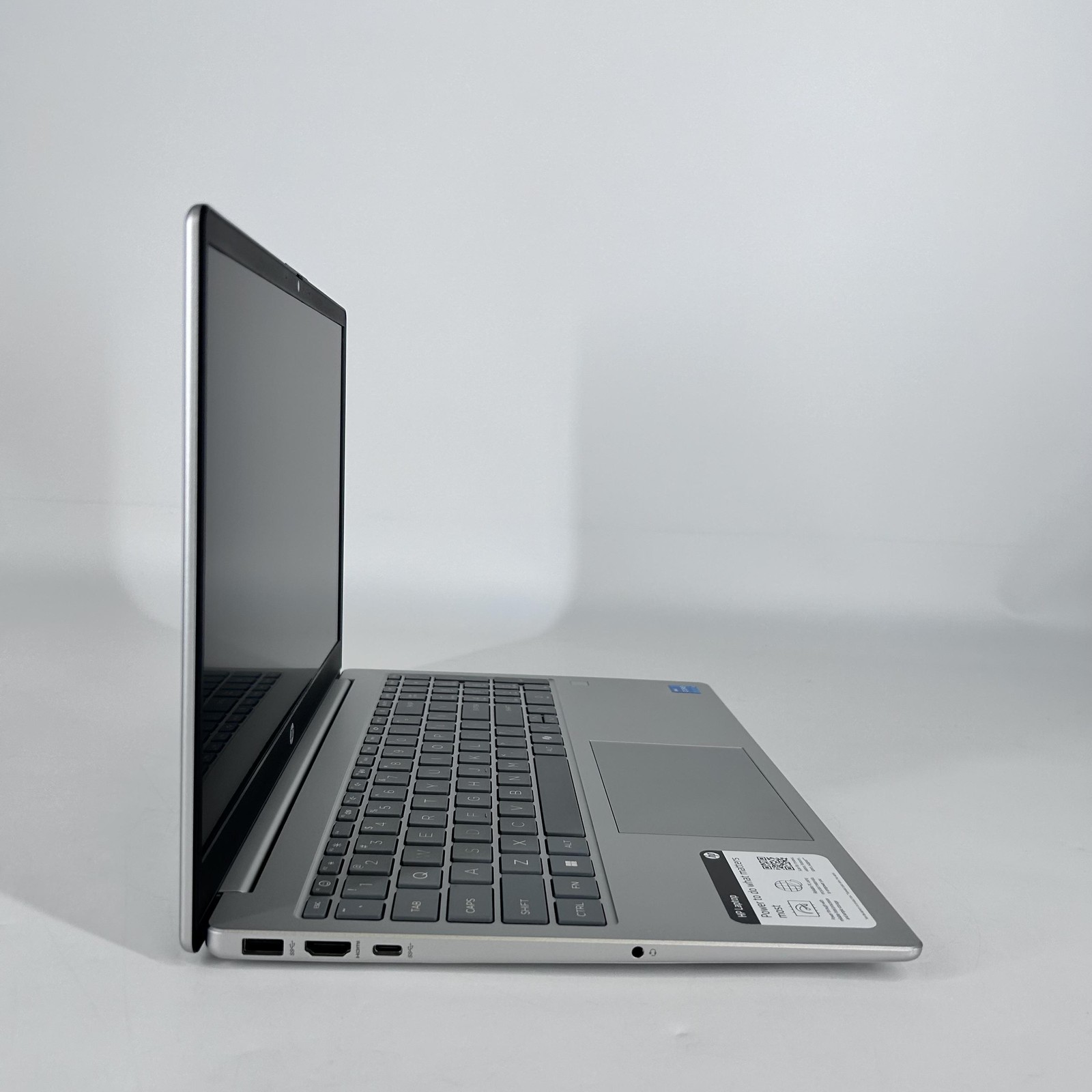 HP Pavilion 15 Silver FHD 1.2 GHz i3-1315U 8GB RAM 256GB SSD Excellent