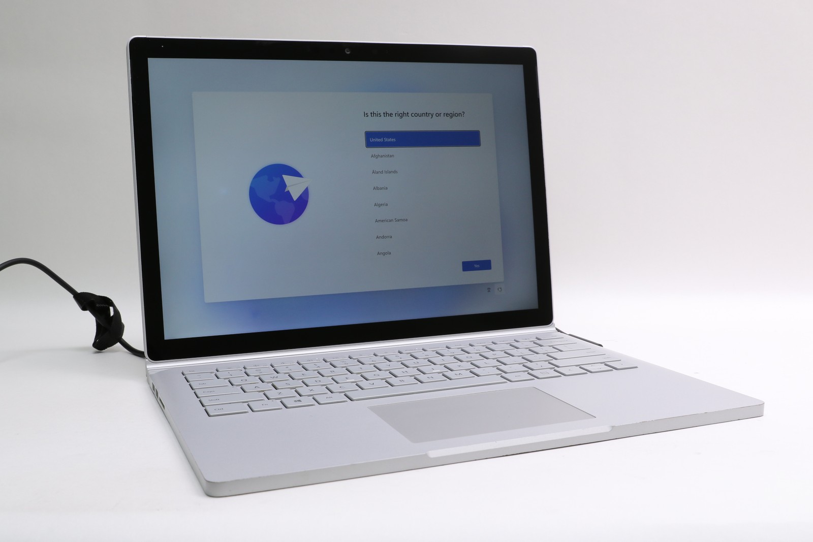 14″ Microsoft Surface Book 3, i7-1065G7, 32GB, 1TB SSD, Touchscreen