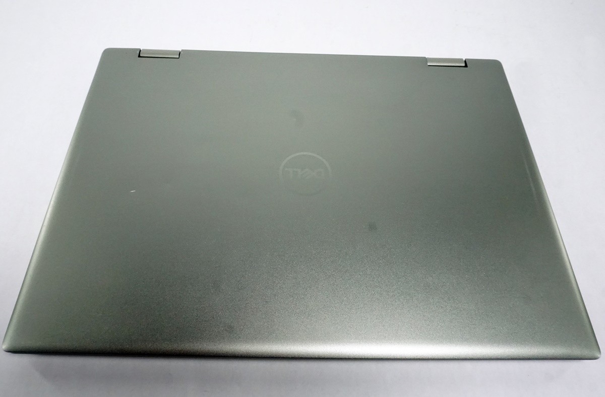 Dell Inspiron 7425 2-in-1 14″ FHD+ AMD Ryzen 5 5625U 2.3GHz 8GB RAM 512GB SSD
