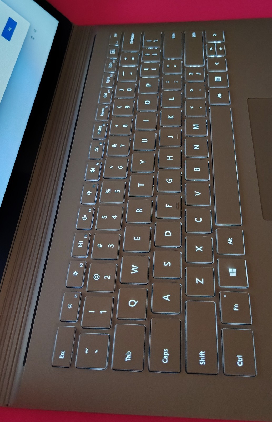 Microsoft 13.5″ Surface Book 2 i7-8650U 16GB 512GB SSD NVIDIA GeForce Win 11 Pro