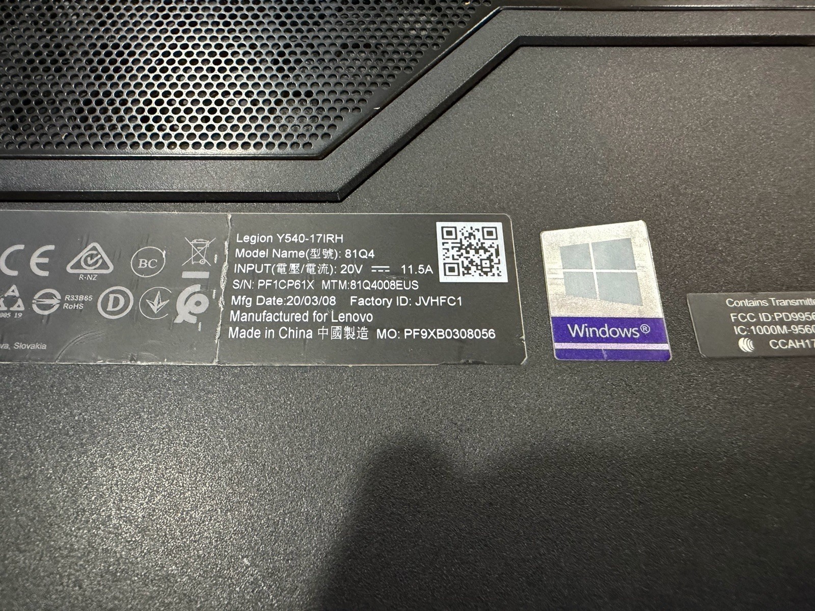 Lenovo Legion Y540-17IRH 144Hz IPS i7-9750H 16GB RAM 512GB SSD GTX 1660 Ti W11