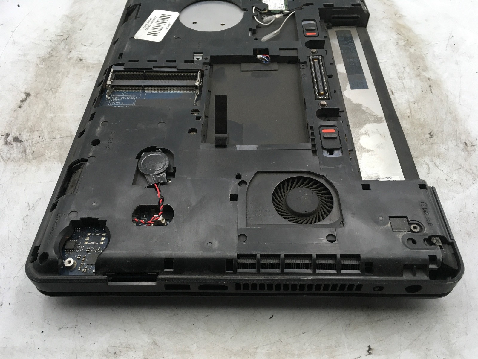 DELL LATITUDE E5440 – FOR PARTS – INTEL I5 – NO RAM – 14″ -READ DESCRIPTION -BB