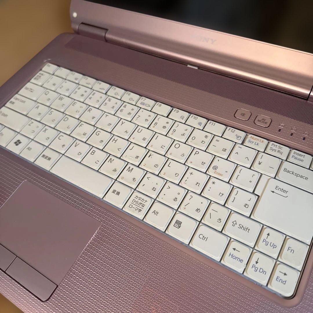 Sony VAIO VGN-NS52JB 15.4″ Pink Laptop Windows 10 Used Japan Genuine