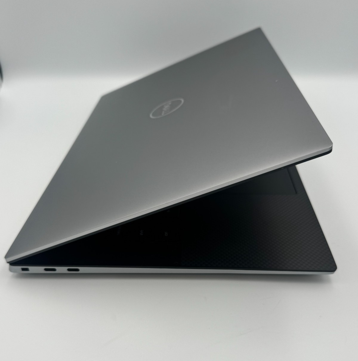 Dell Precision 5550 15.6″ Laptop Core i5-10400H 16GB 256GB NVME Win 11 Pro