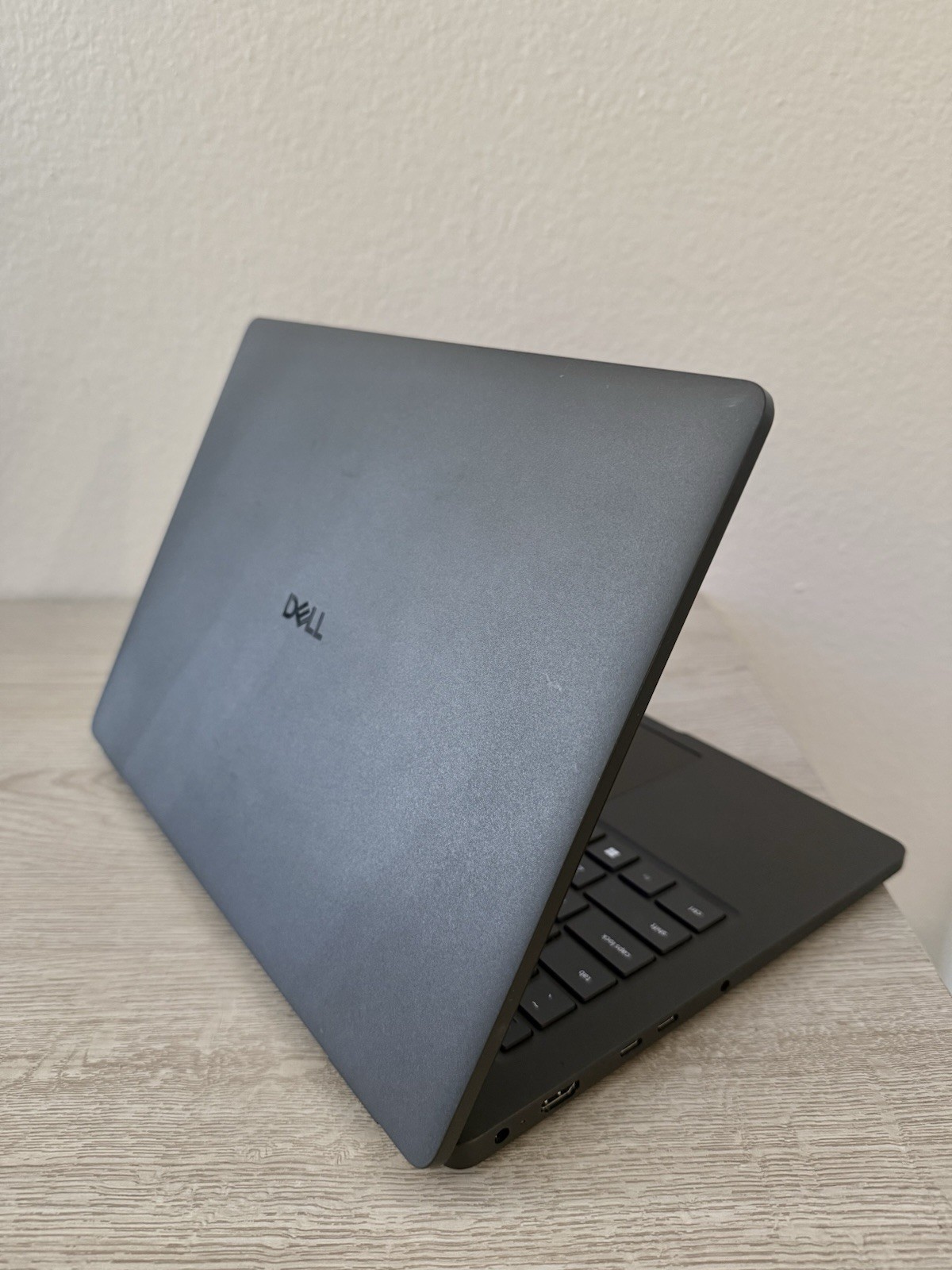 Dell Pro 14 PC14250 14” Intel Core 5 120u – 256GB / 16GB Windows 11 Pro