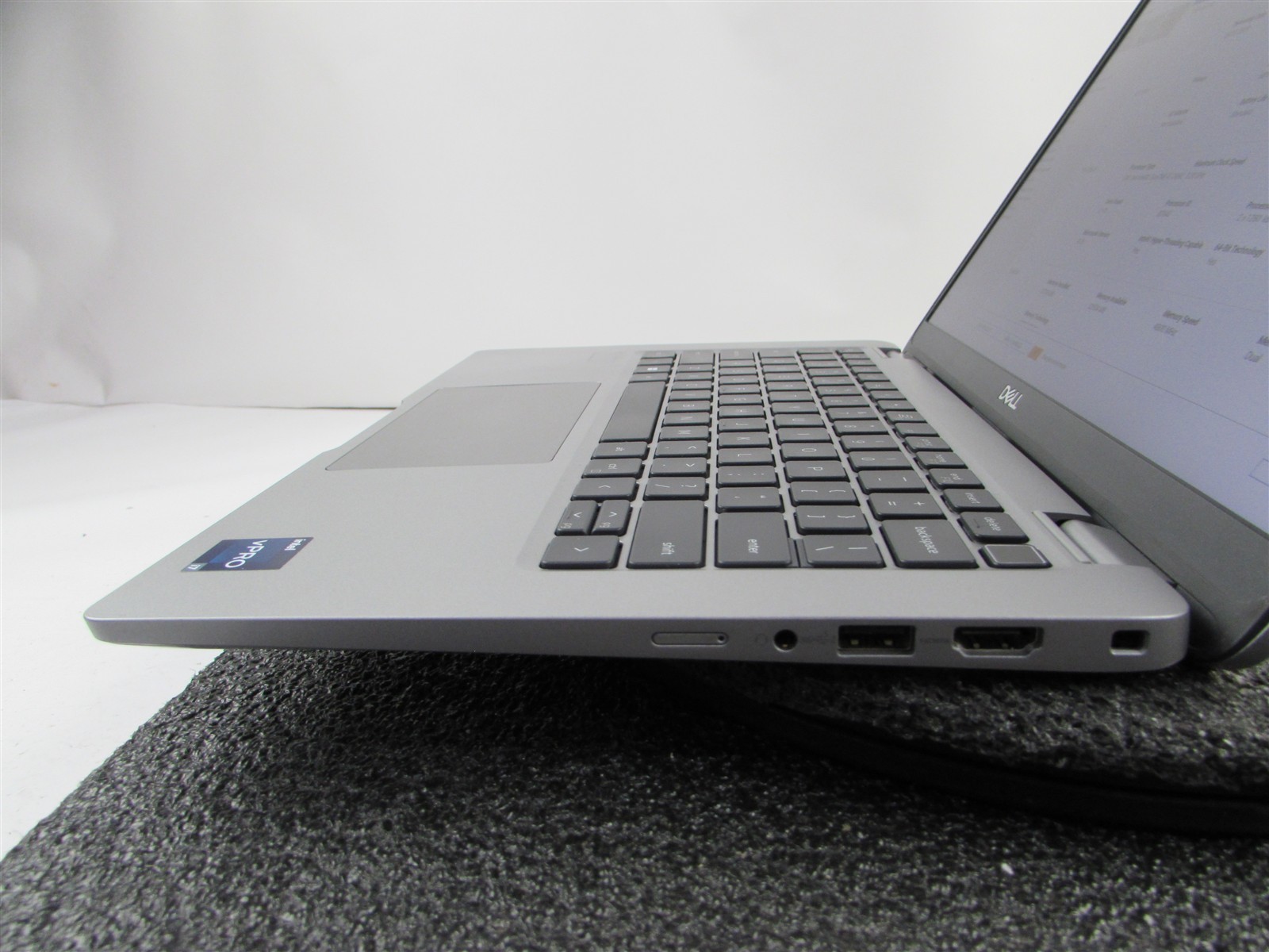 DELL LATITUDE 5340 1920X1080 FHD CORE I7-1365U 512GB SSD 32GB RAM NO O.S