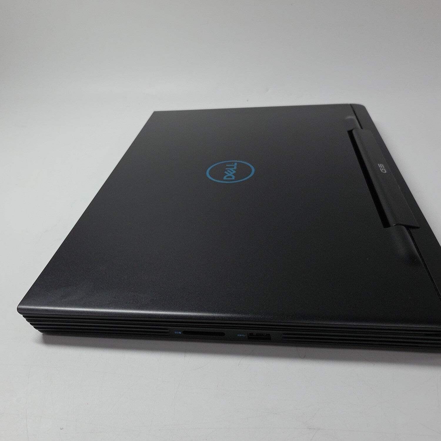 Dell G5 5500 15.6″ i7-9750H 2.6GHz 16GB RAM 1TB HDD 256GB SSD GeForce RTX 2060