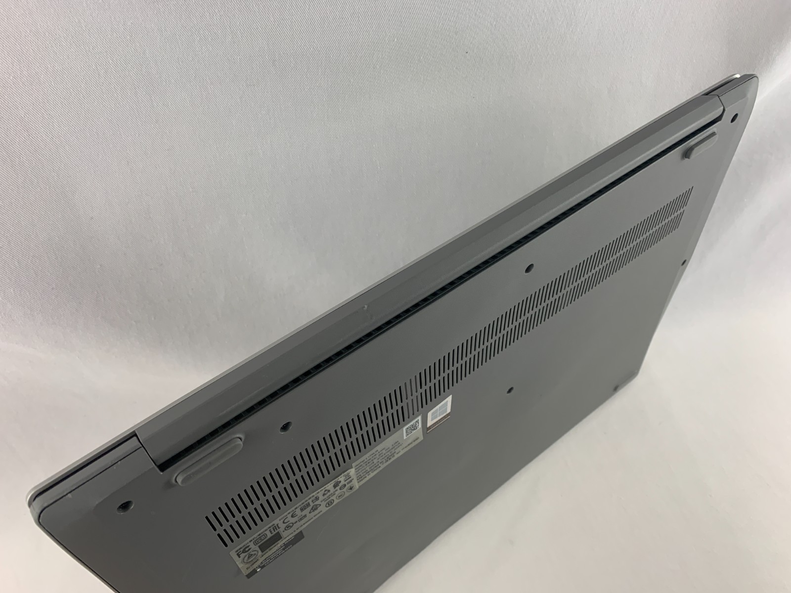 Lenovo IdeaPad 3 17IML05 Laptop Intel Core i3-10110U 2.1GHz 8GB RAM 1TB HDD W11H