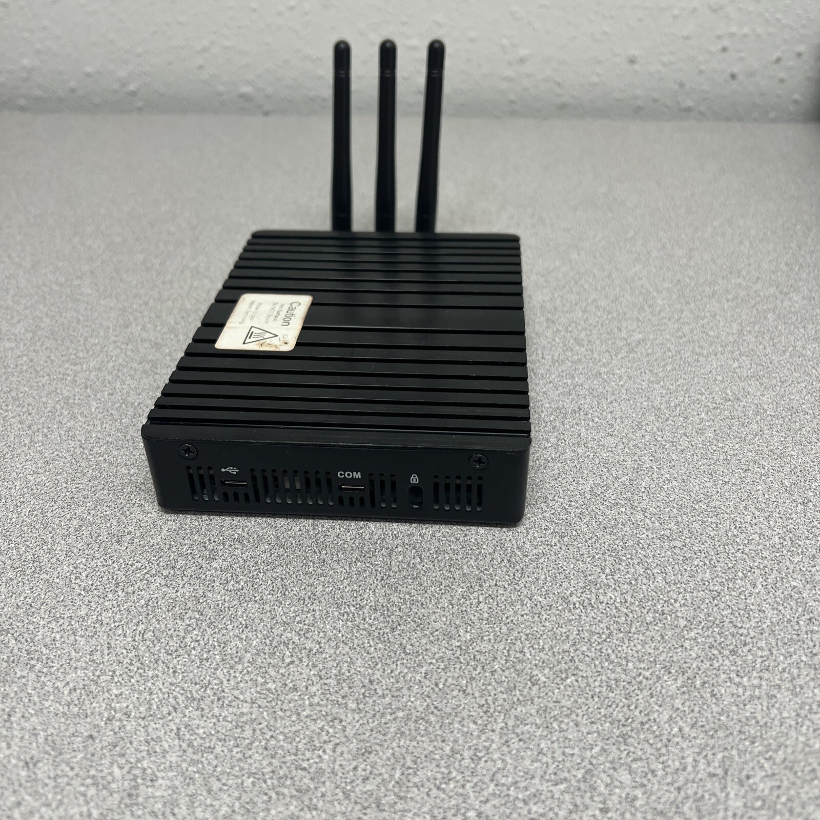 Gigabyte EL-20-3050-32GB, SFF Ultra Compact PC, Celeron N3060 with Antennas