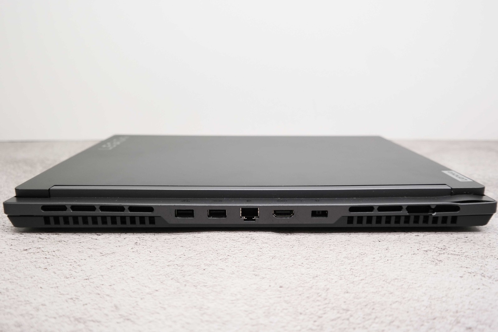 Lenovo Legion Slim 5 16APH8 Ryzen 5 7640HS BROKEN