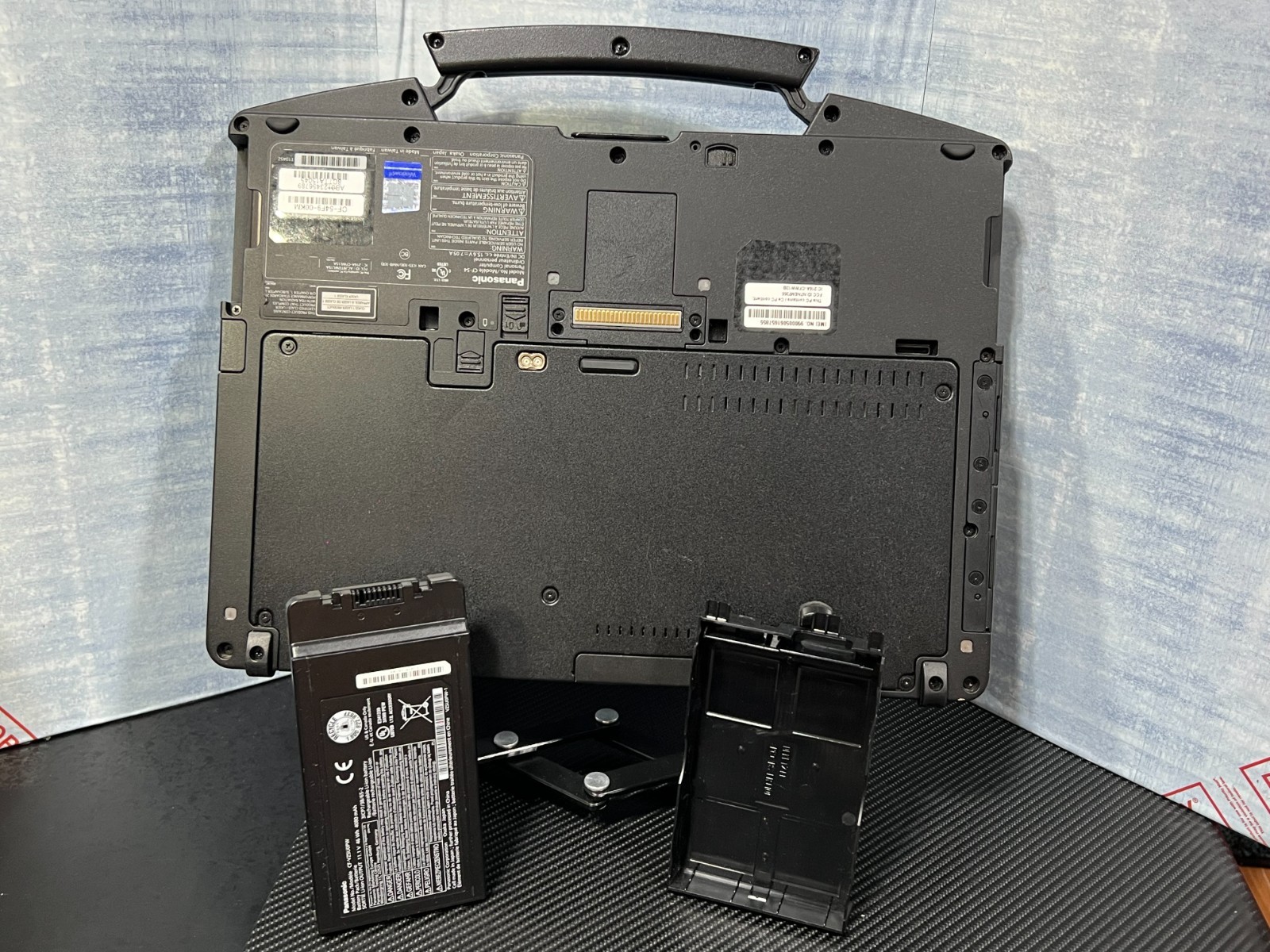 CF-54F9885KM, i5-6300U 2.40Ghz,8GB Mem,256GB SSD,Touchscreen,4G LTE,GPS, 3,650Hr