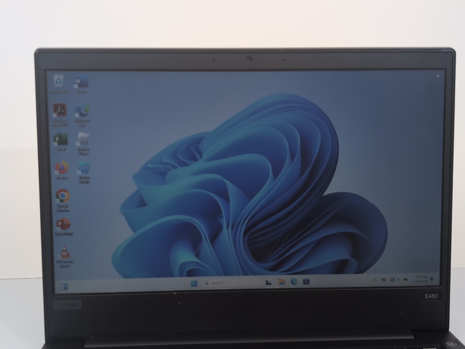 Lenovo ThinkPad E480 Core i5-7200U 2.7GHz 8GB RAM 500GB HDD 14″ WIN11