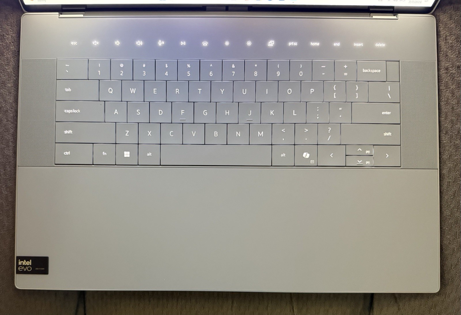 Dell XPS 16 9640 4K OLED Touch (Core Ultra 9 185H, 32GB/1TB, RTX 4060) Silver