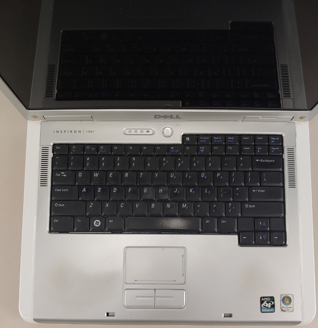 Dell Inspiron E1501 Laptop AMD 64 X 2 Dual Core Processor TK-55 1.80Ghz 2GB160GB