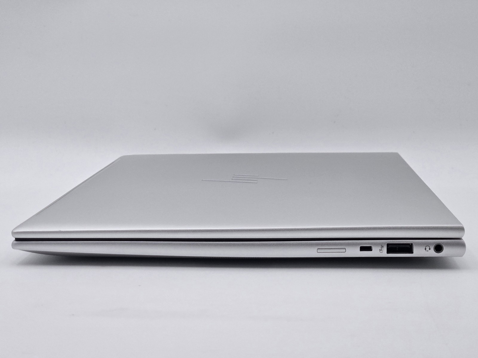HP EliteBook 840 G11 14″ FHD+ ULTRA 5 135U 256GB SSD 16GB W11P Webcam Warranty