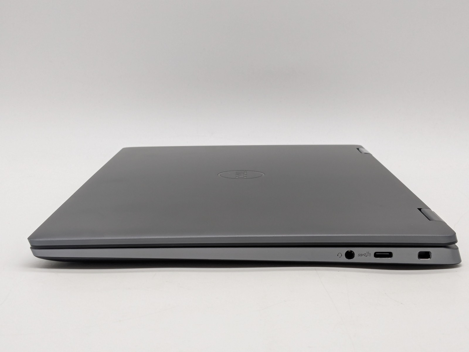 Dell Latitude 9330 2-in-1 13″ 2560 x 1600 Touch I5-1240U W11P 256GB SSD 16GB