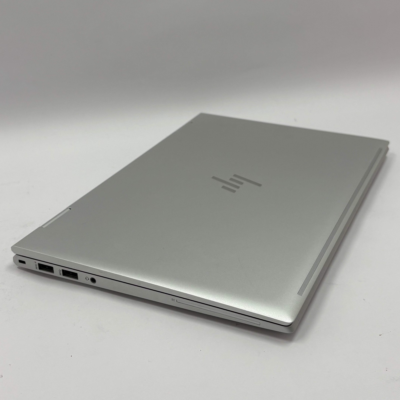 HP EliteBook x360 830 G8 14.4″ i5-1135G7 2.4GHz 16GB RAM 256GB SSD