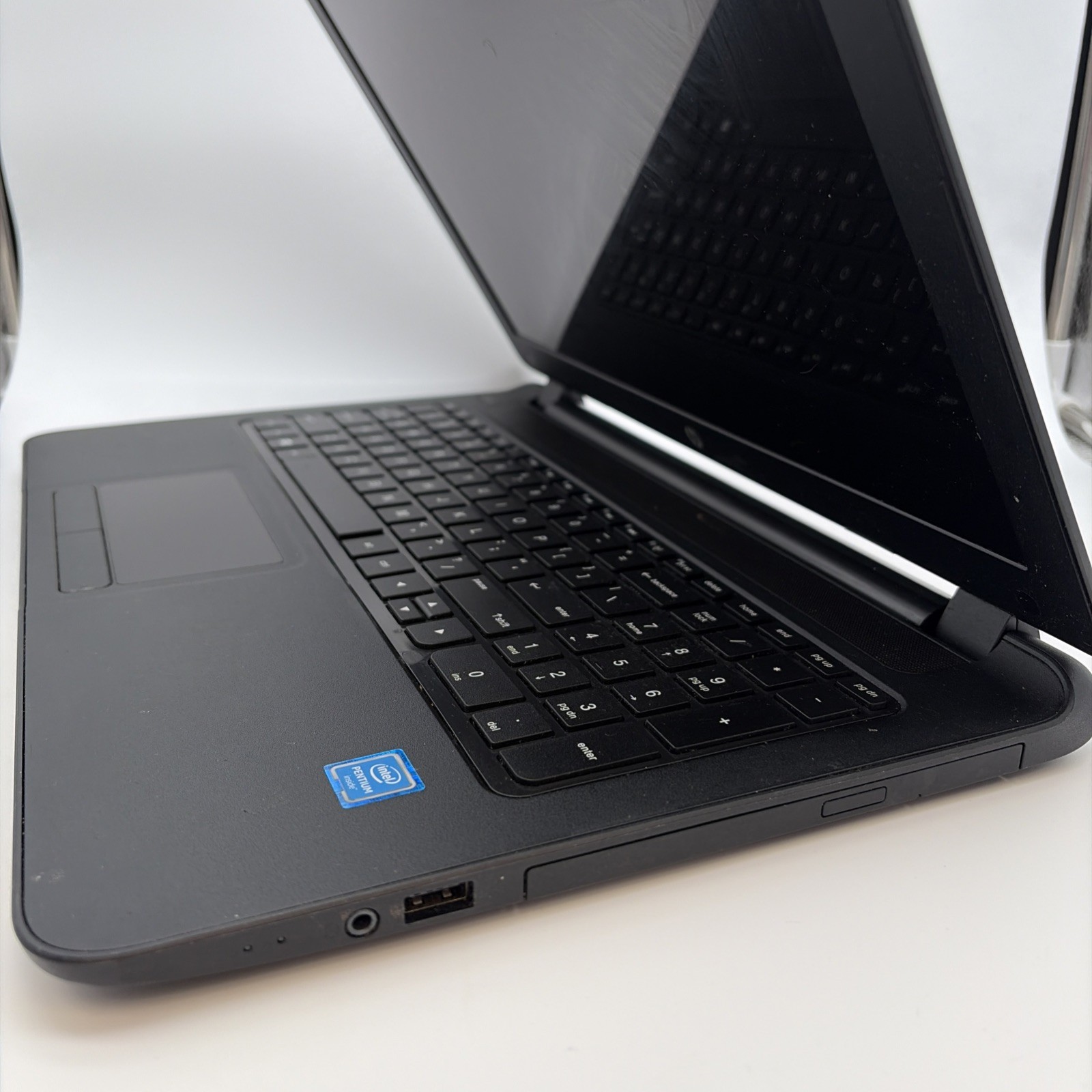 HP Windows 10Home Intel Pentium CPU N3540@ 2.16GHz RAM 4GB SSD128GB L118