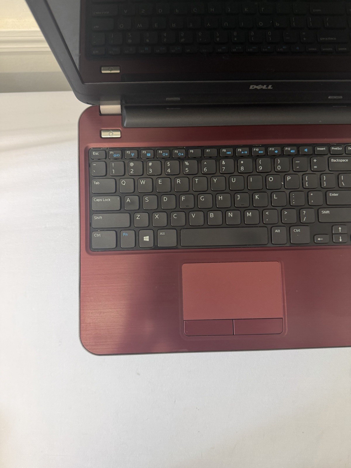 Dell Inspiron 5535 Laptop – Good Screen – AMD A8-55545M – RAM 8 GB – Read Des