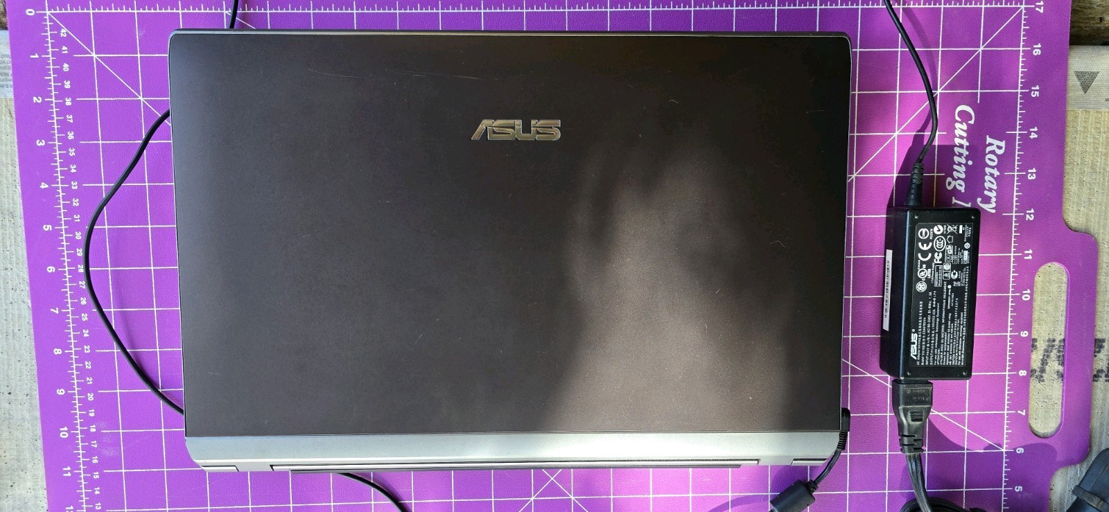 ASUS U52F Laptop 15.6″ I5-M460 2.53GHz, 8GB RAM, NO HDD, Windows 7 Pro Key