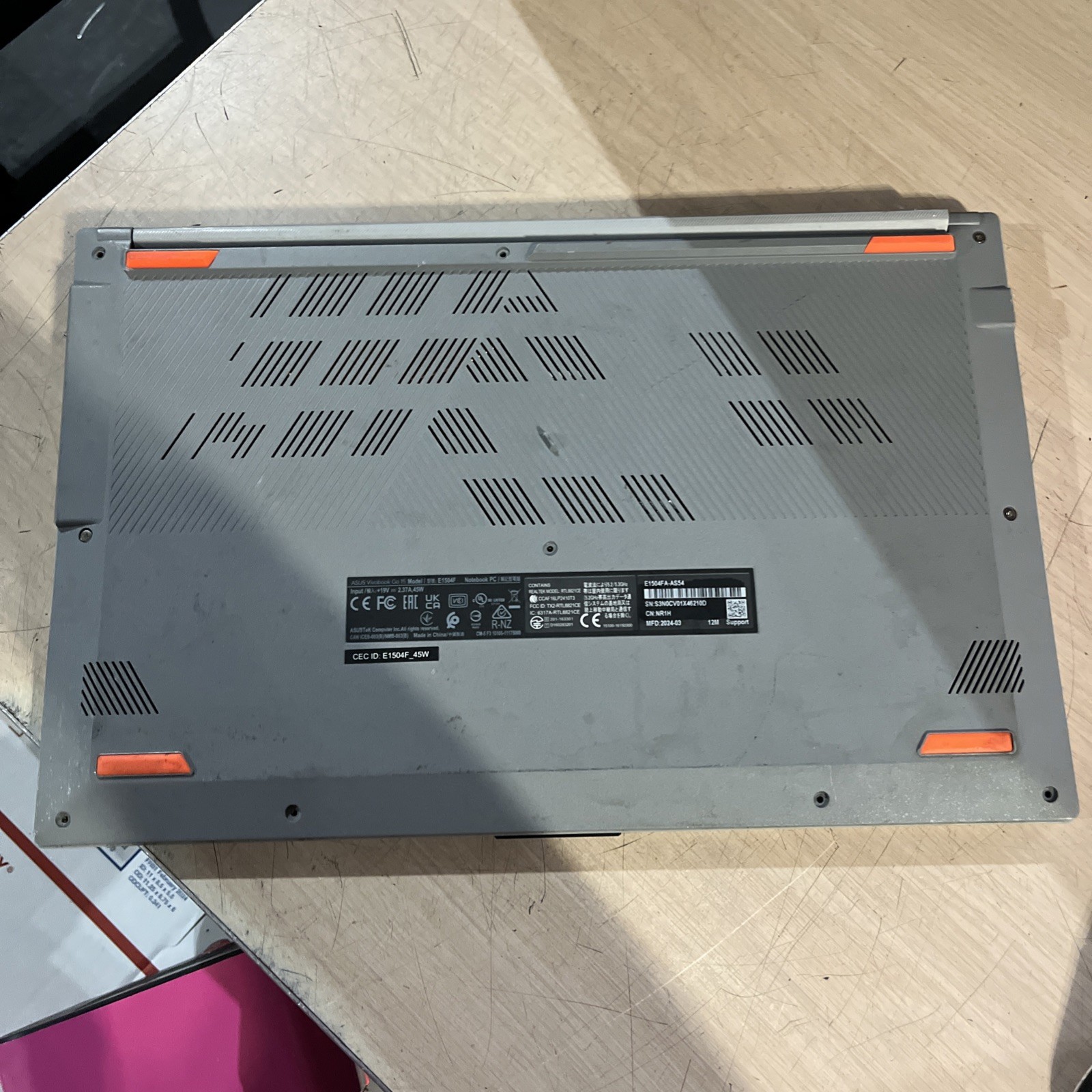 ASUS VIVOBOOK GO 15 E1504F AMD RYZEN 8GB RAM NO HD