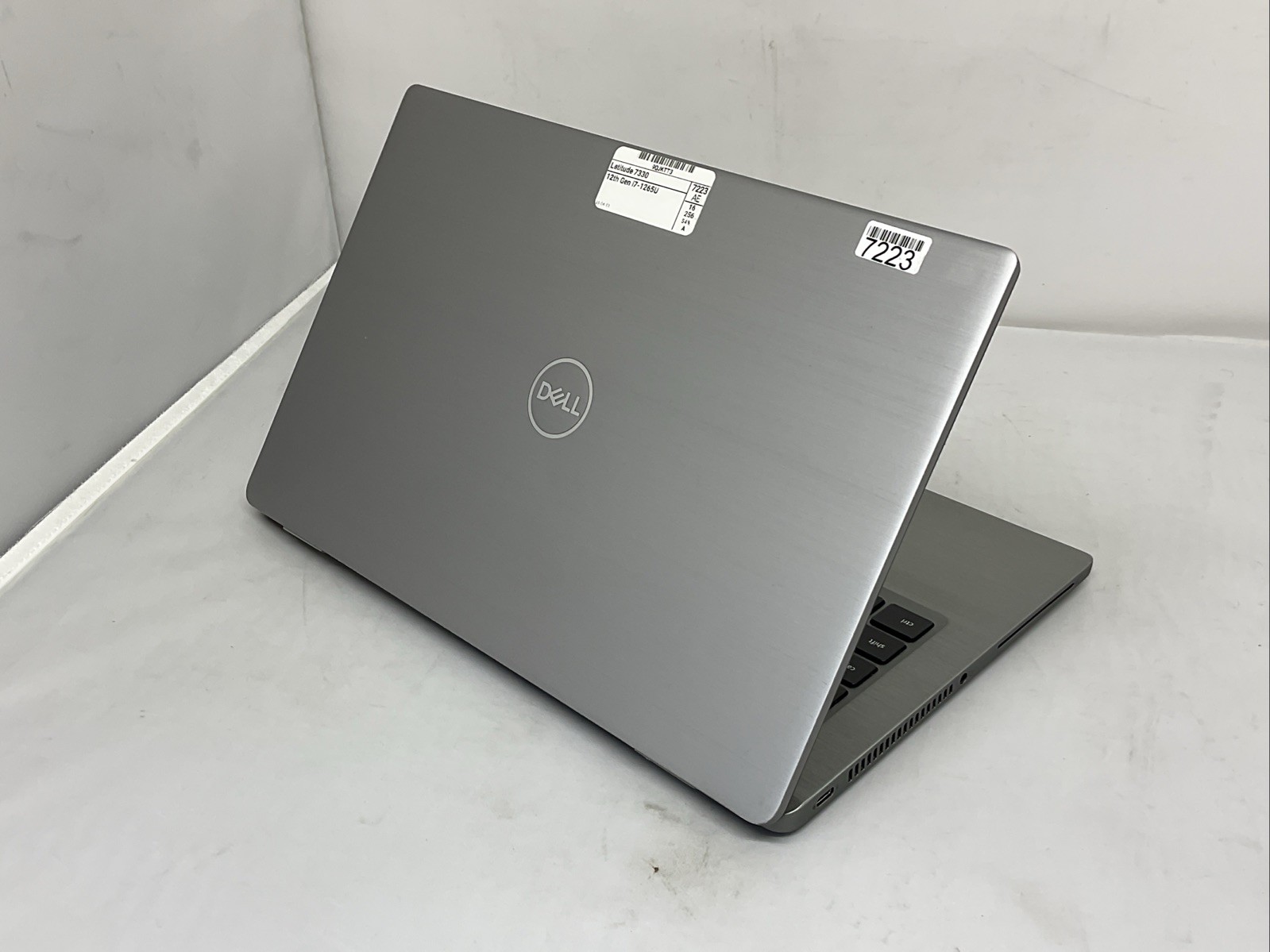 Dell Latitude 7330 – Touch – i7 1265U – 16GB, 256GB, Windows 11 +Adapter