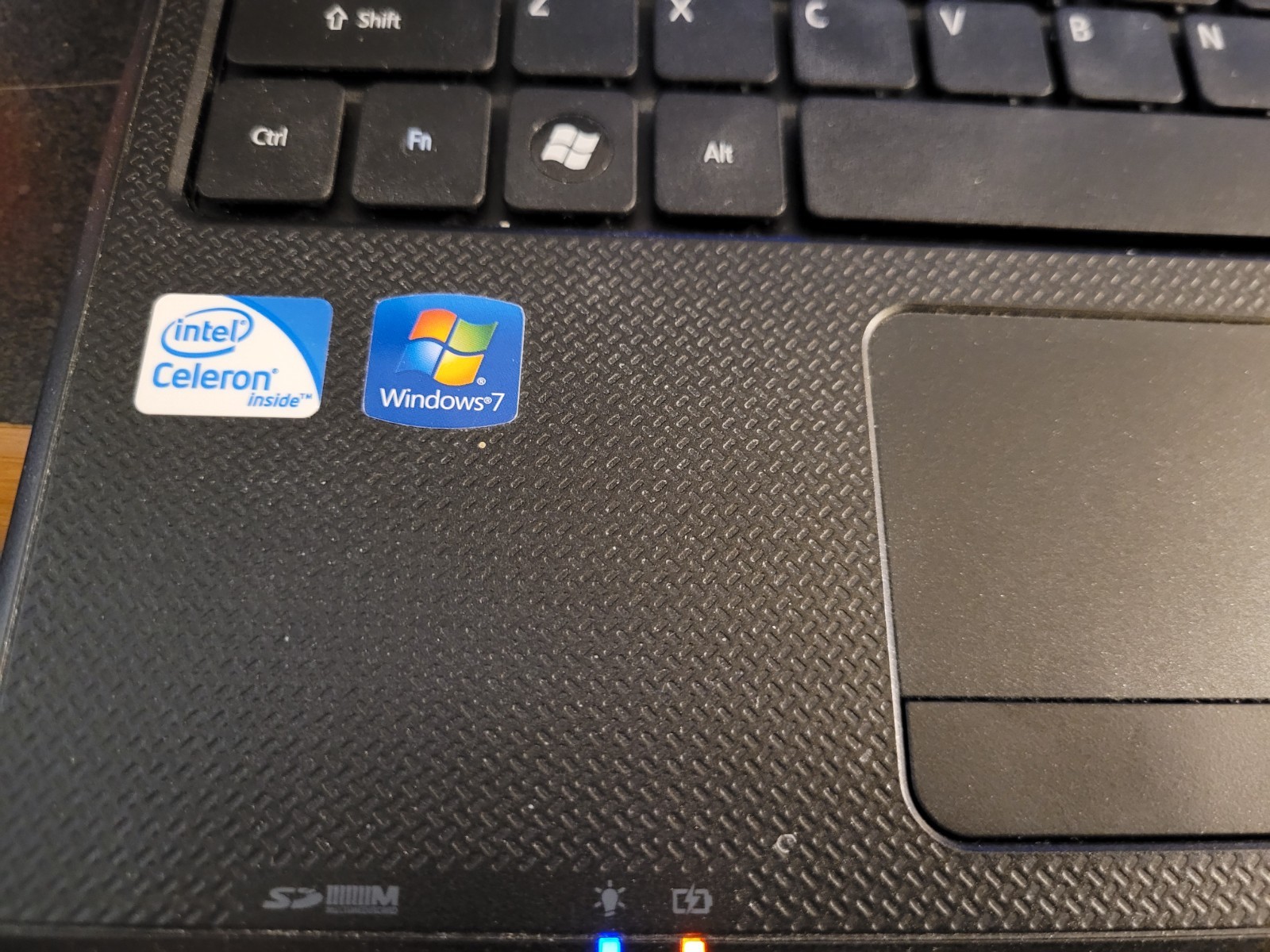 Acer Aspire 5336-2524 Celeron 900 15.6″ 3GB 250GB – (Listing Ends on 8/31)