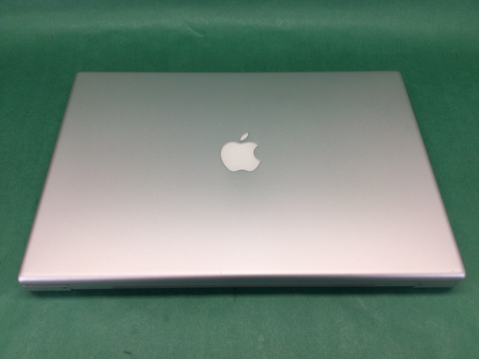 Apple MacBook Pro A1150 – 15.5” Laptop – UNTESTED