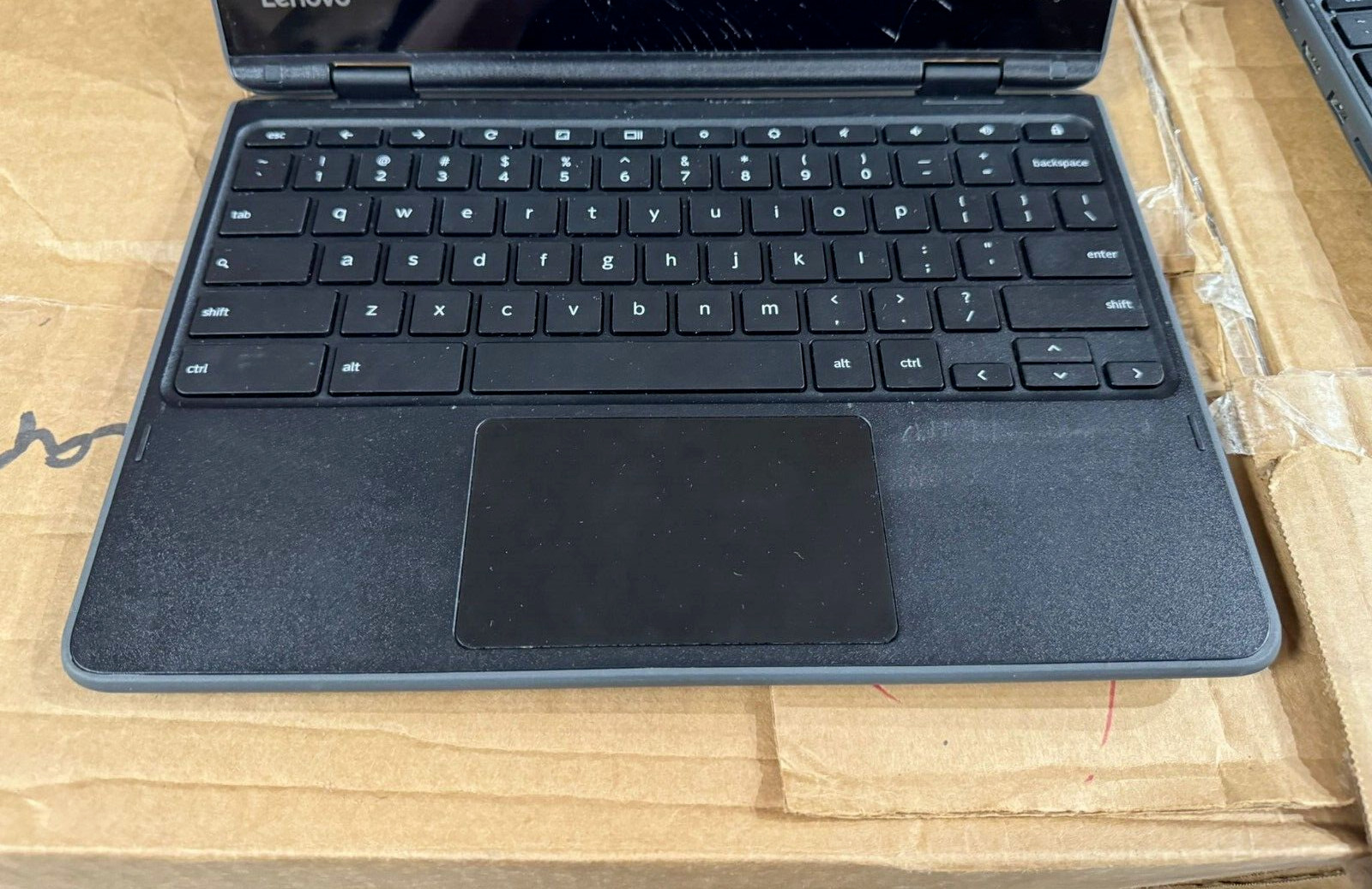 Lenovo 300e Touchscreen Chromebook 11.6″ 4GB 32gb SSD WORKS GOOD