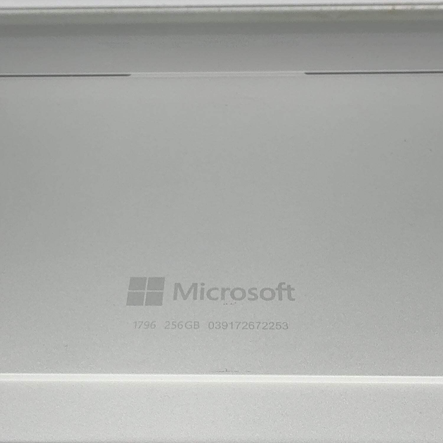 Microsoft Surface Pro 5 1796 12″ i7-7660U 2.5GHz 4GB RAM 128GB SSD