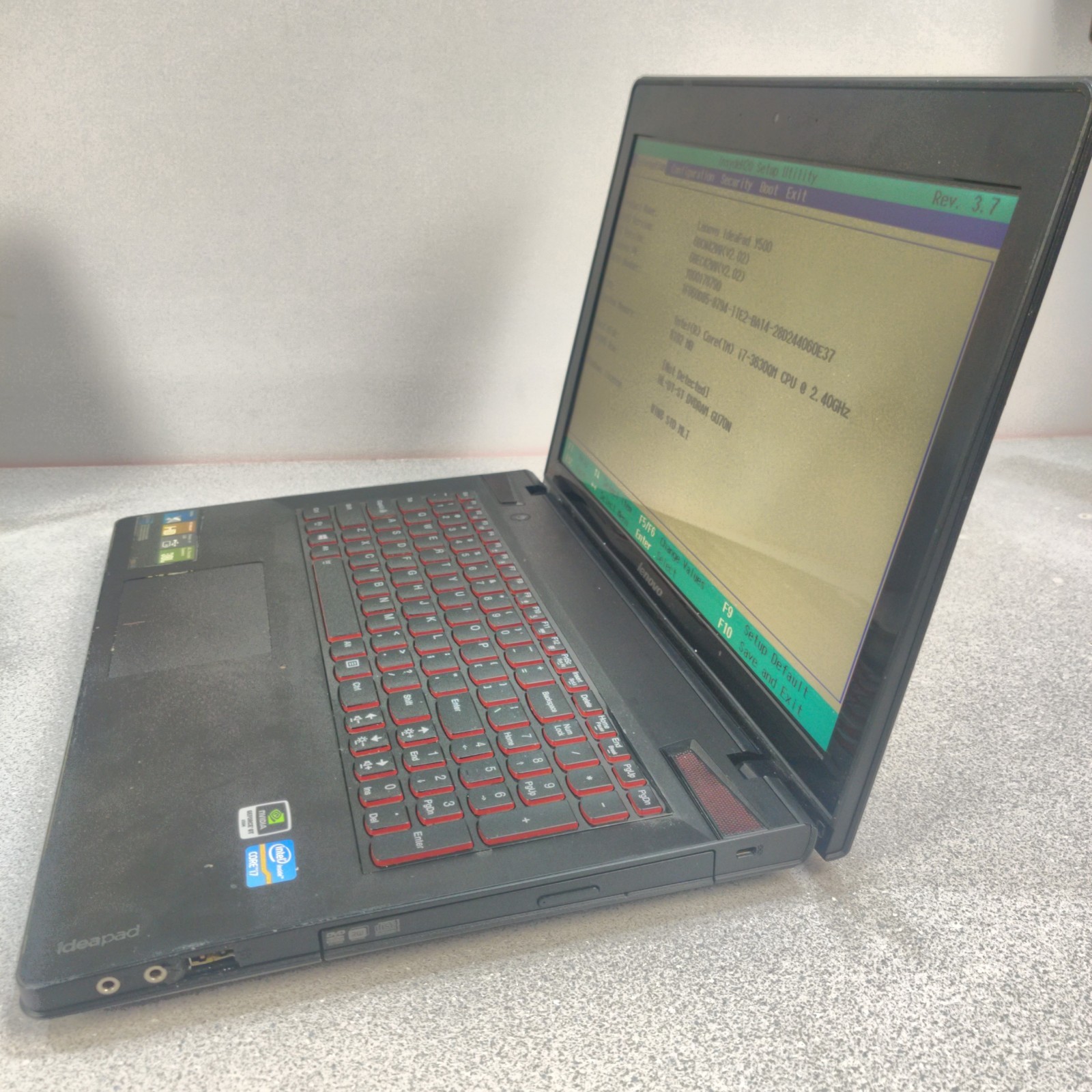 LENOVO IDEAPAD Y500 Gaming Laptop i7-3630QM 8GB RAM GT 650M NO HDD/CHARGER